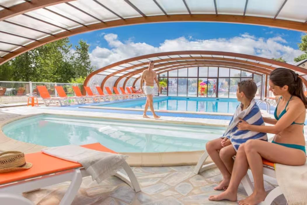 Mobil-Home 4 étoiles avec piscine proche de Blois Onzain Extérieur photo